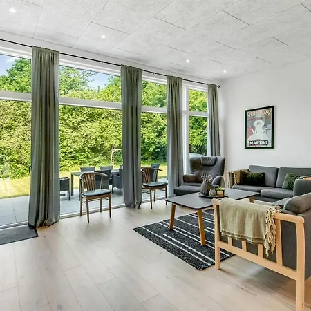 Kiro - 3km From The Sea By Interhome Vakantiehuis *